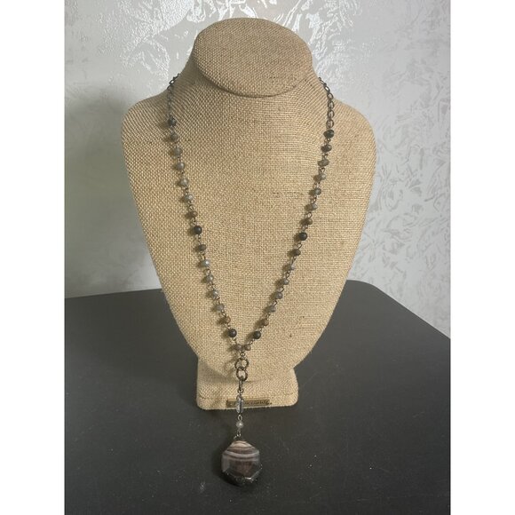 Long Black Beaded Agate Pendant Necklace With Adjustable Length & Chain Closure - Picture 1 of 4